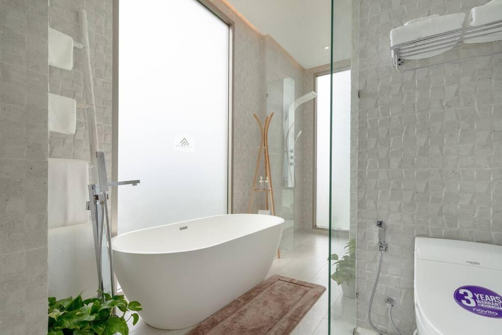 The Residence By Andaman Villa Phuket Exterior photo